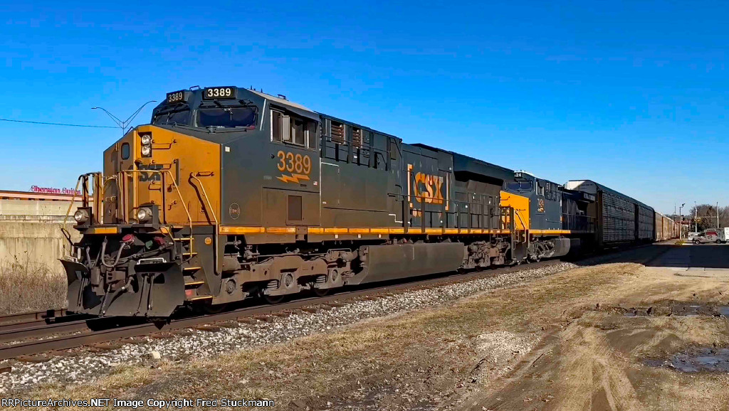 CSX 3389 leads M277.